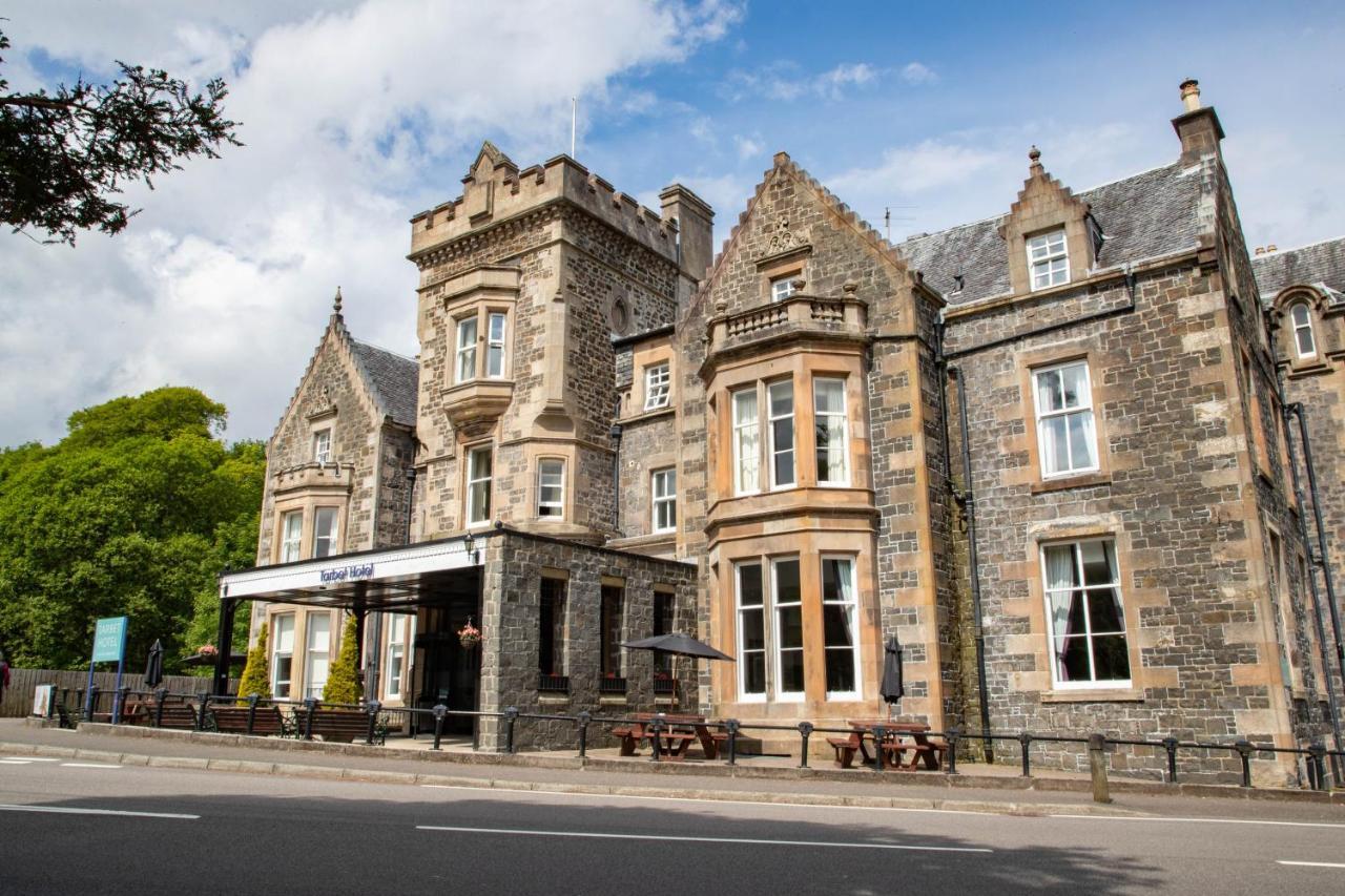 The Tarbet Hotel Exterior photo